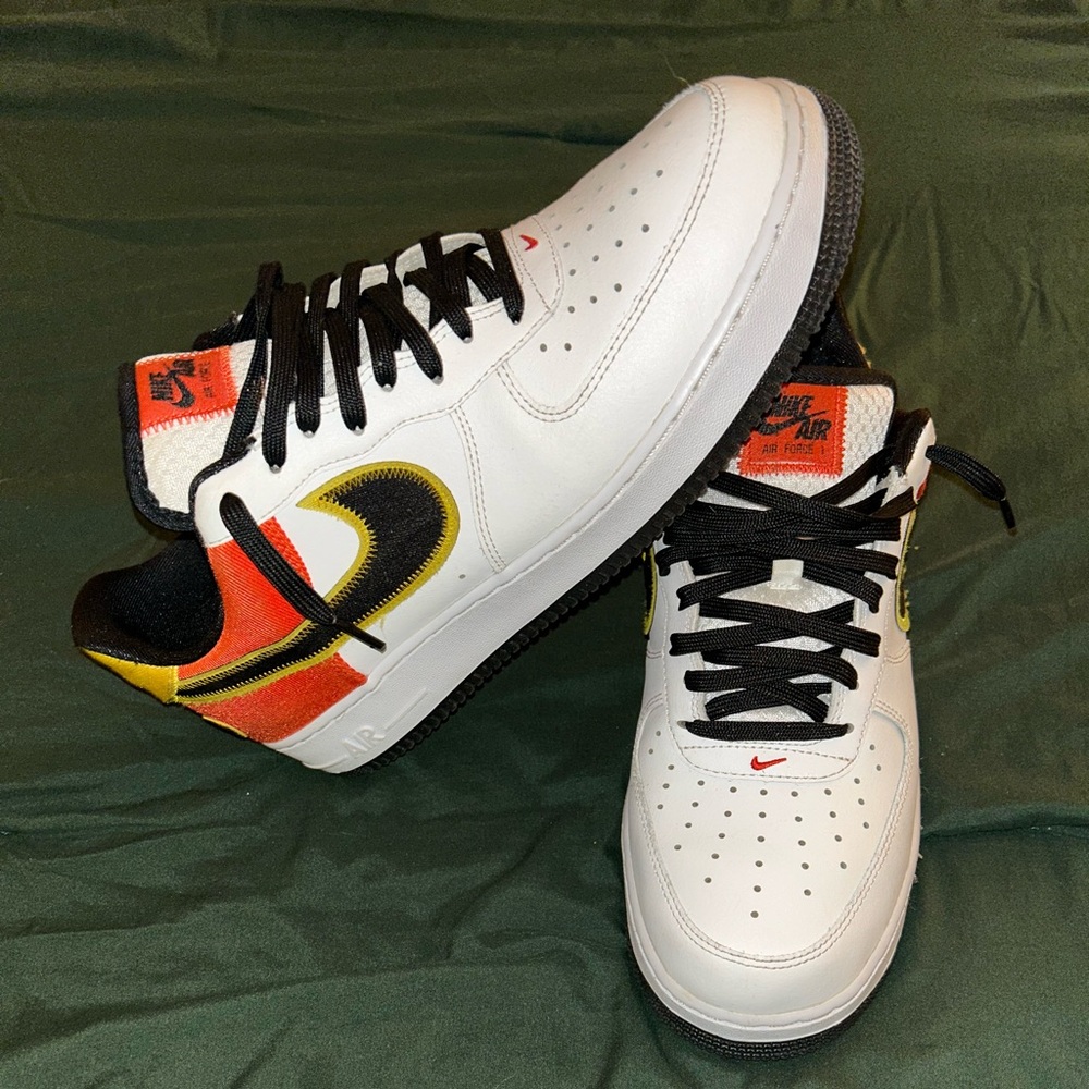 Nike Air Force 1 “Roswell Rayguns”